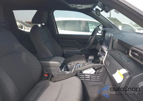 2024 Toyota Tacoma Sr 2Wd z USA, uszkodzony, nr VIN 3TYKD5HN9RT011636